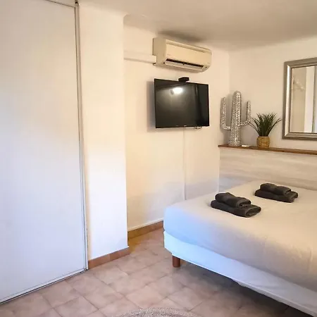 Cote Jardin - T2 Avec Terrasse Couverte Et Jardin Apartment *